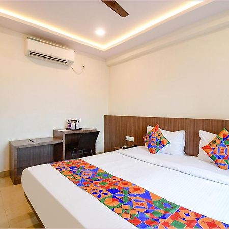 Fabhotel Kzar Select - 2Km From Park Street 加尔各答 外观 照片