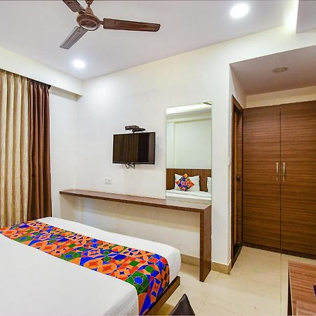 Fabhotel Kzar Select - 2Km From Park Street 加尔各答 外观 照片